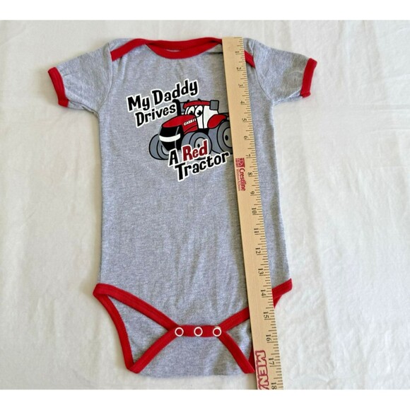 Baby Boy's IH Case Tractor Gray Short Sleeve One Piece Red Tractor Sz 12 Months - Picture 2 of 5